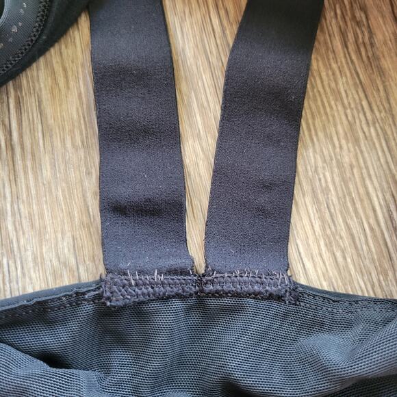Spanx Metallic Mist Low Impact Black Sports Bra Size Medium - Picture 5 of 6